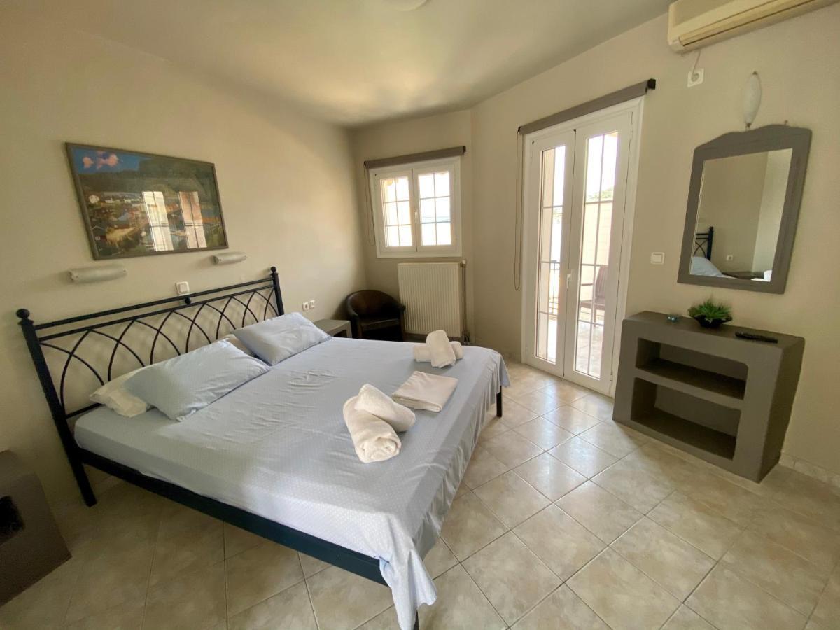 Pelagias Apartments Agia Efimia Екстериор снимка