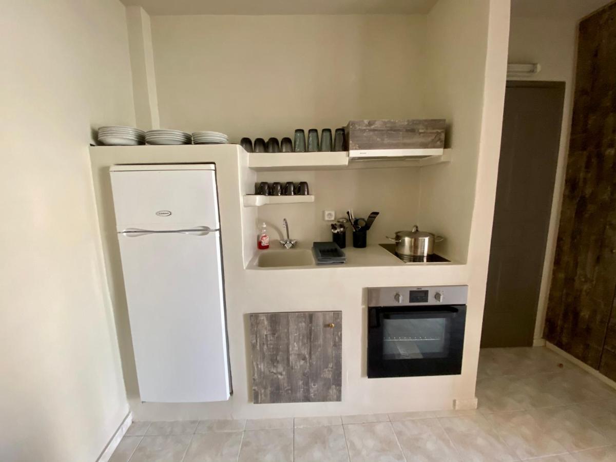 Pelagias Apartments Agia Efimia Екстериор снимка