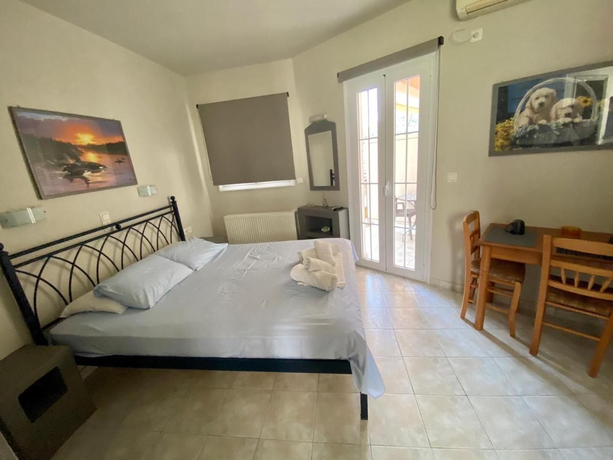 Pelagias Apartments Agia Efimia Екстериор снимка