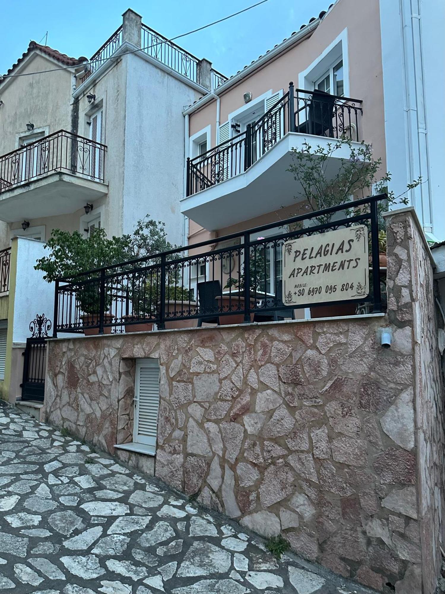 Pelagias Apartments Agia Efimia Екстериор снимка